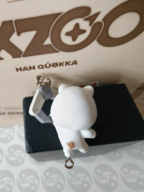 Stray Kids SKZOO FoxI.Ny Hanging Gacha Keyring (Jiniret Suit) — additional view