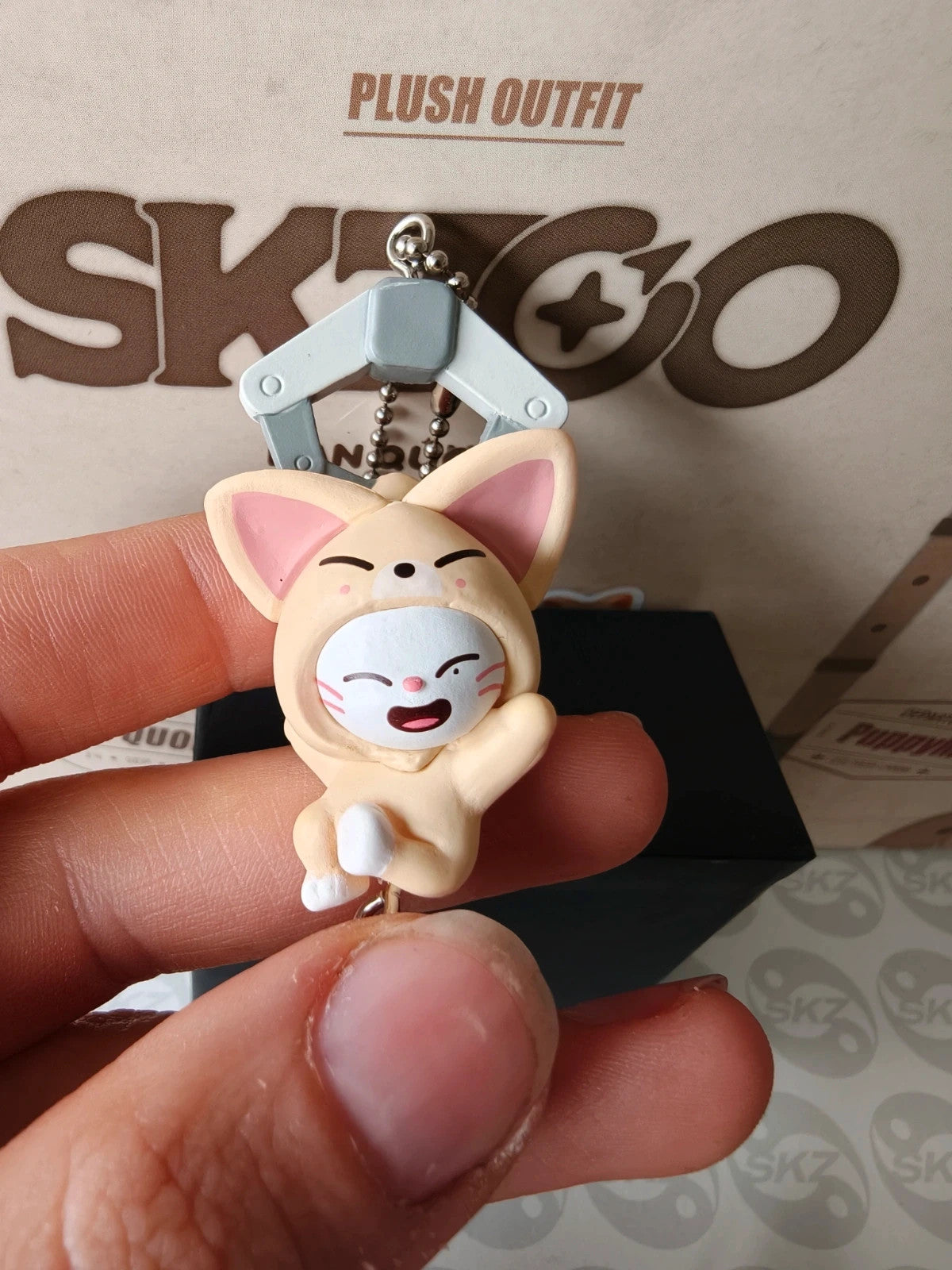 Stray Kids SKZOO Jiniret Hanging Gacha Keyring (FoxI.Ny Suit) — additional view