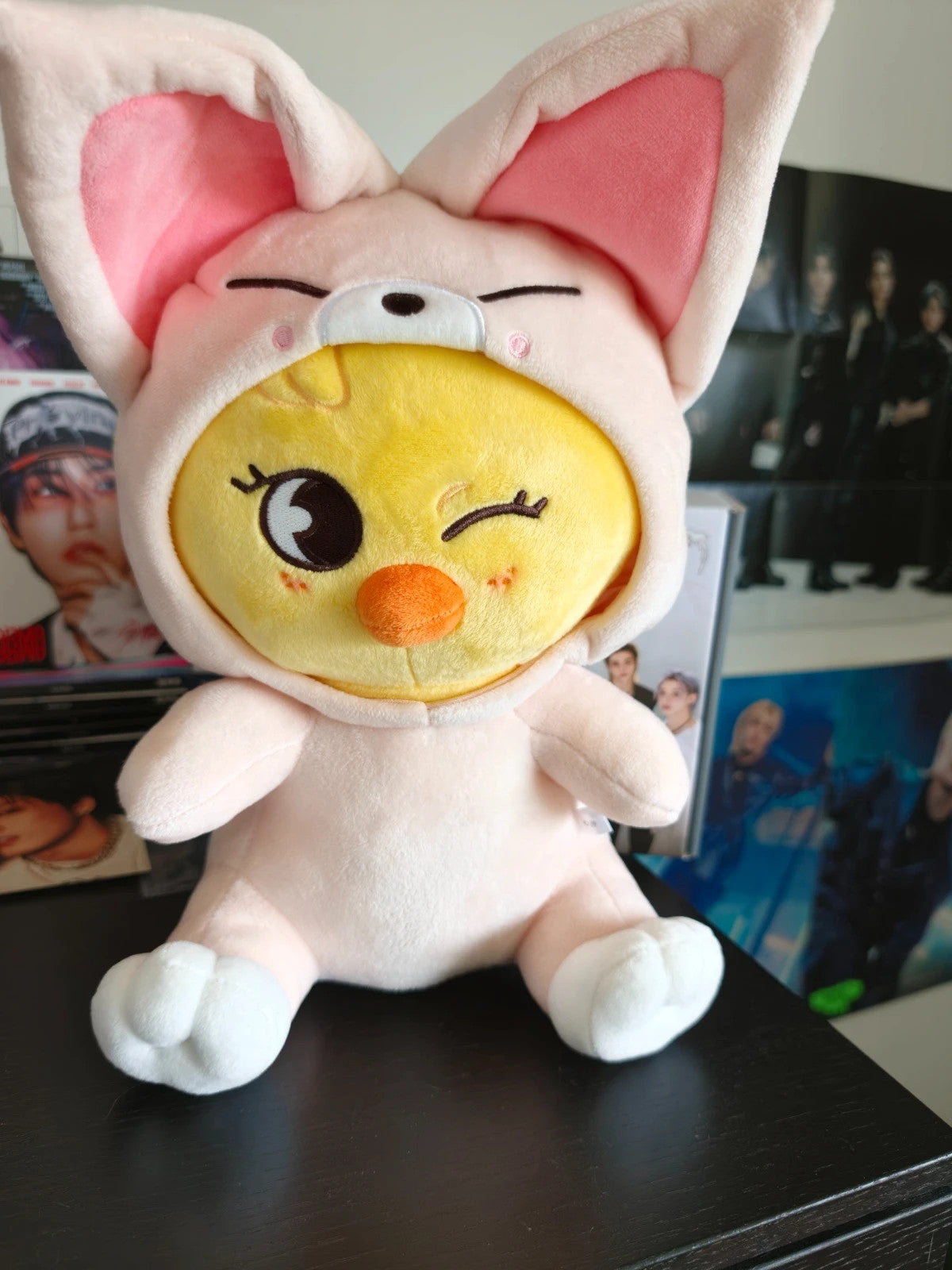 Stray Kids SKZOO BbokAri Plush (TOY WORLD, FoxI.Ny Suit) — front view