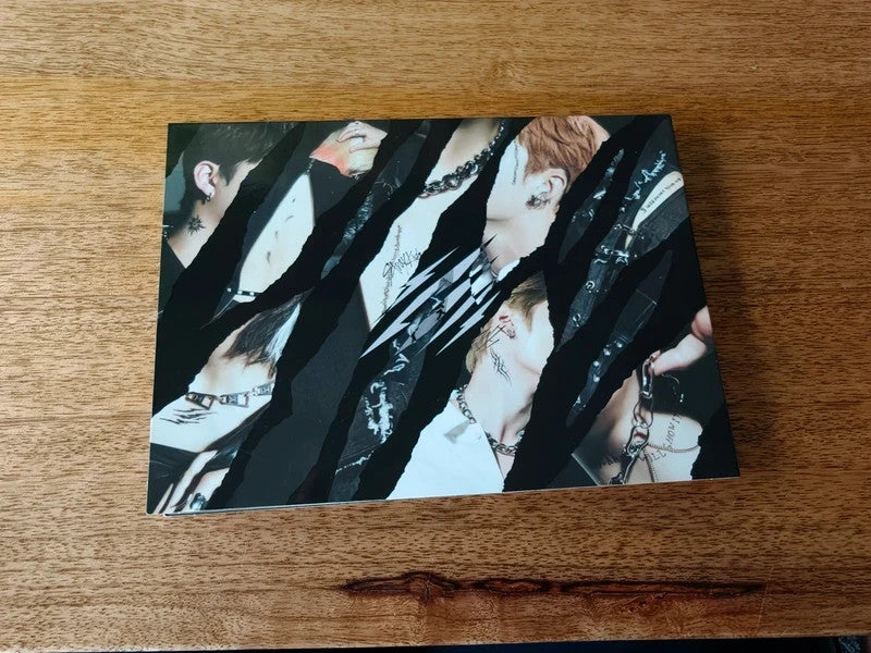 Stray Kids Scars Album (Limited C Ver.), black-and-white cover artwork