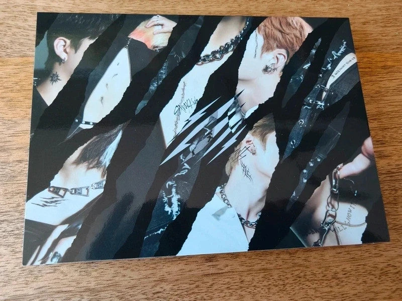 Stray Kids Scars Album (Limited C Ver., No Photocards) — album and pictured inserts