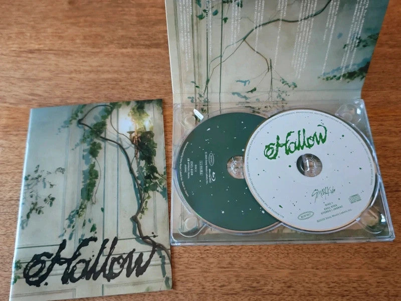Stray Kids Hollow Album (Limited A Ver.) — additional album view