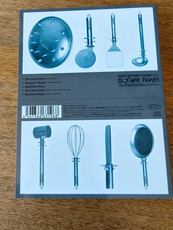 Stray Kids Social Path / Super Bowl Album (Limited B Ver.), back cover with blue utensil artwork and track list