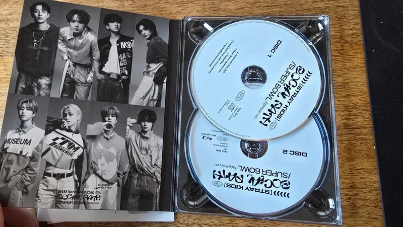 Stray Kids Social Path / Super Bowl Album (Limited A Ver.), open case showing two discs and black-and-white photographs