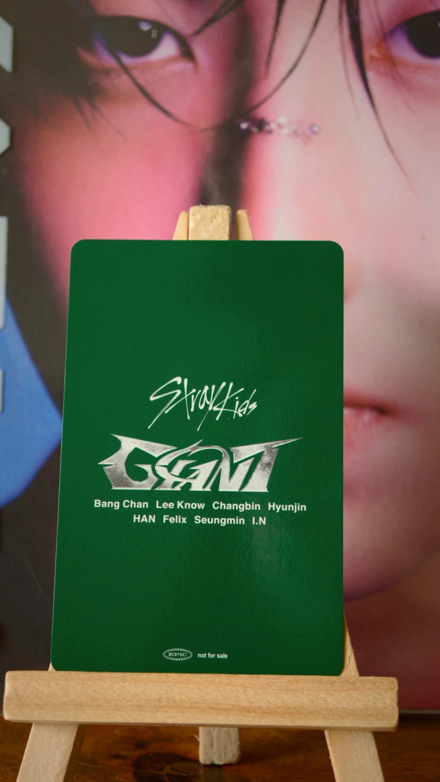 Stray Kids Han GIANT Photocard, reverse of photocard