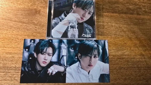 Stray Kids GIANT Album Changbin, album and pictured inclusions