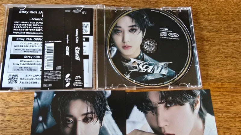 Stray Kids Han GIANT Album (Fanclub Limited Ver.), open CD case and member portrait pages