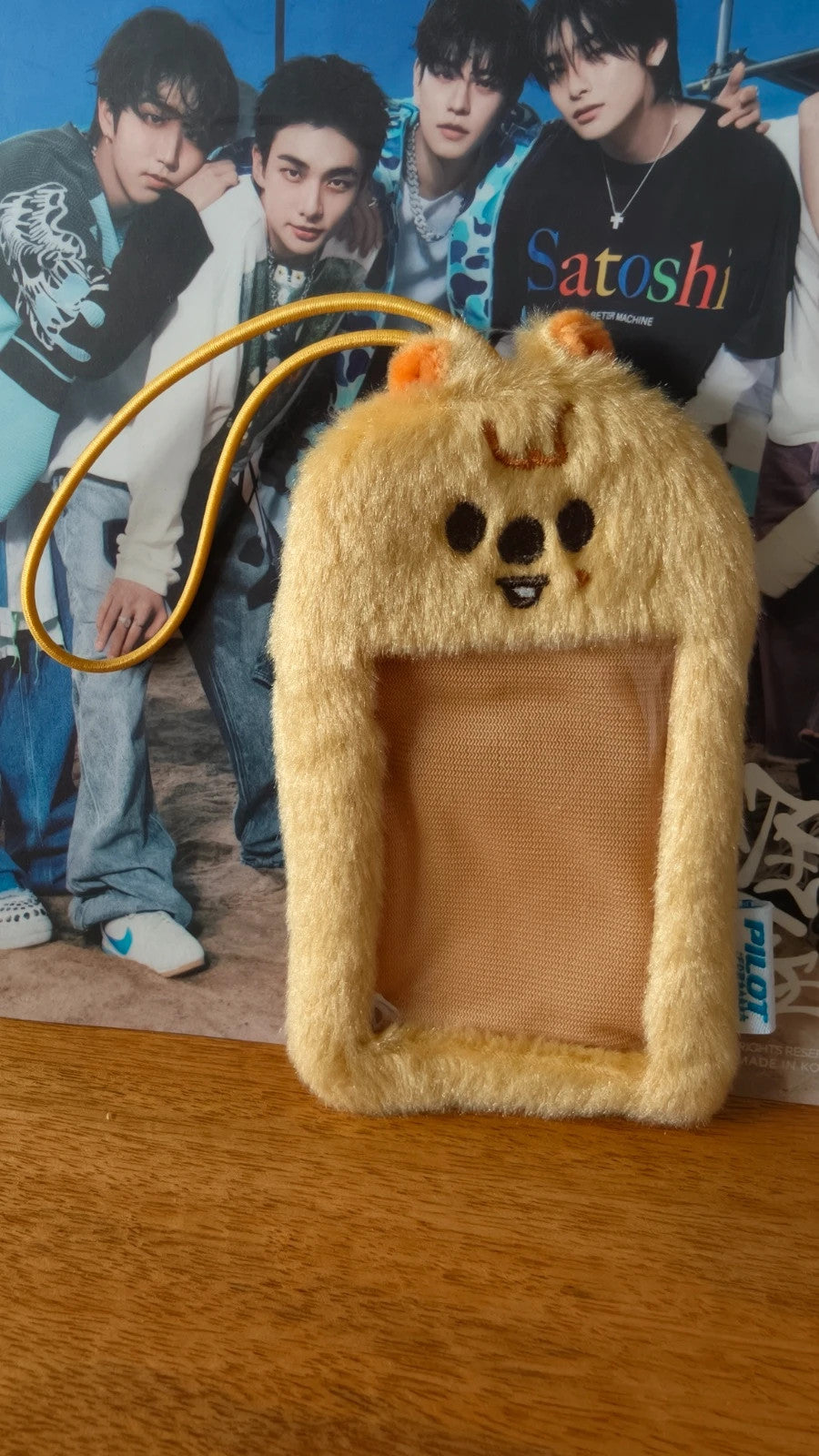 Stray Kids SKZOO HAN QUOKKA Photocard Holder (PILOT) — front view
