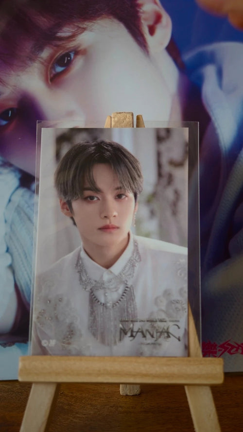 Stray Kids Lee Know MANIAC Encore in Japan Photo Sticker (Online Lottery B) — printed photo design