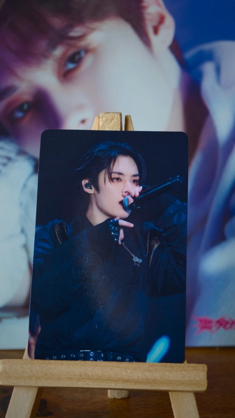 Stray Kids Lee Know TOY WORLD Photocard, front of photocard