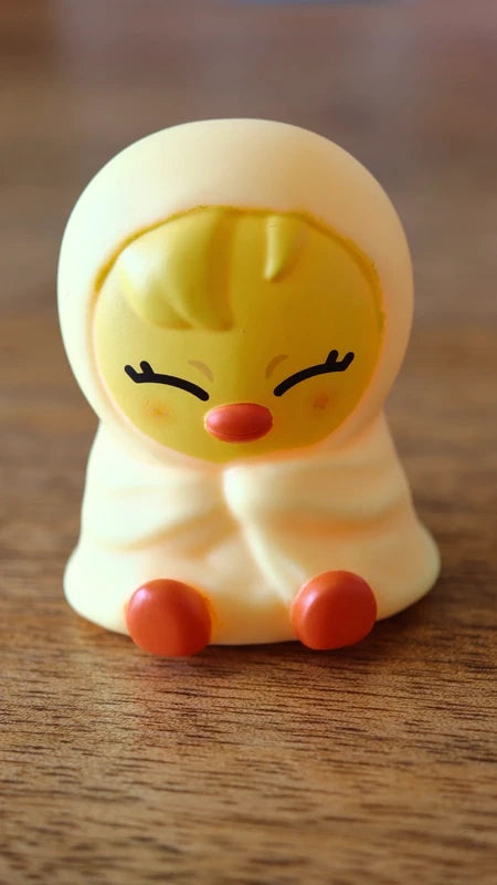 Stray Kids SKZOO BbokAri Gacha Light, front of the yellow chick figure