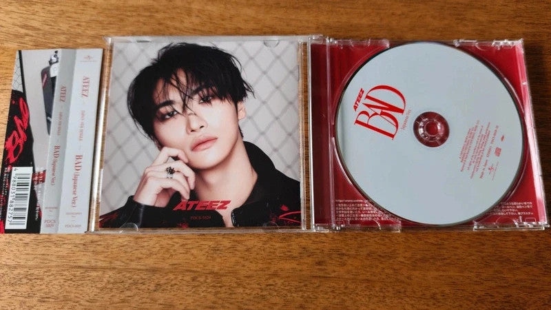 ATEEZ Seonghwa BAD (Japanese Ver.) CD (Solo Edition), open CD case showing portrait booklet and disc