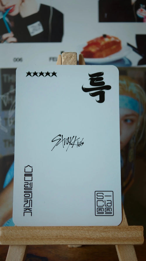 Stray Kids Felix 5-STAR Photocard (Soundwave Lucky Draw Round 3) — reverse