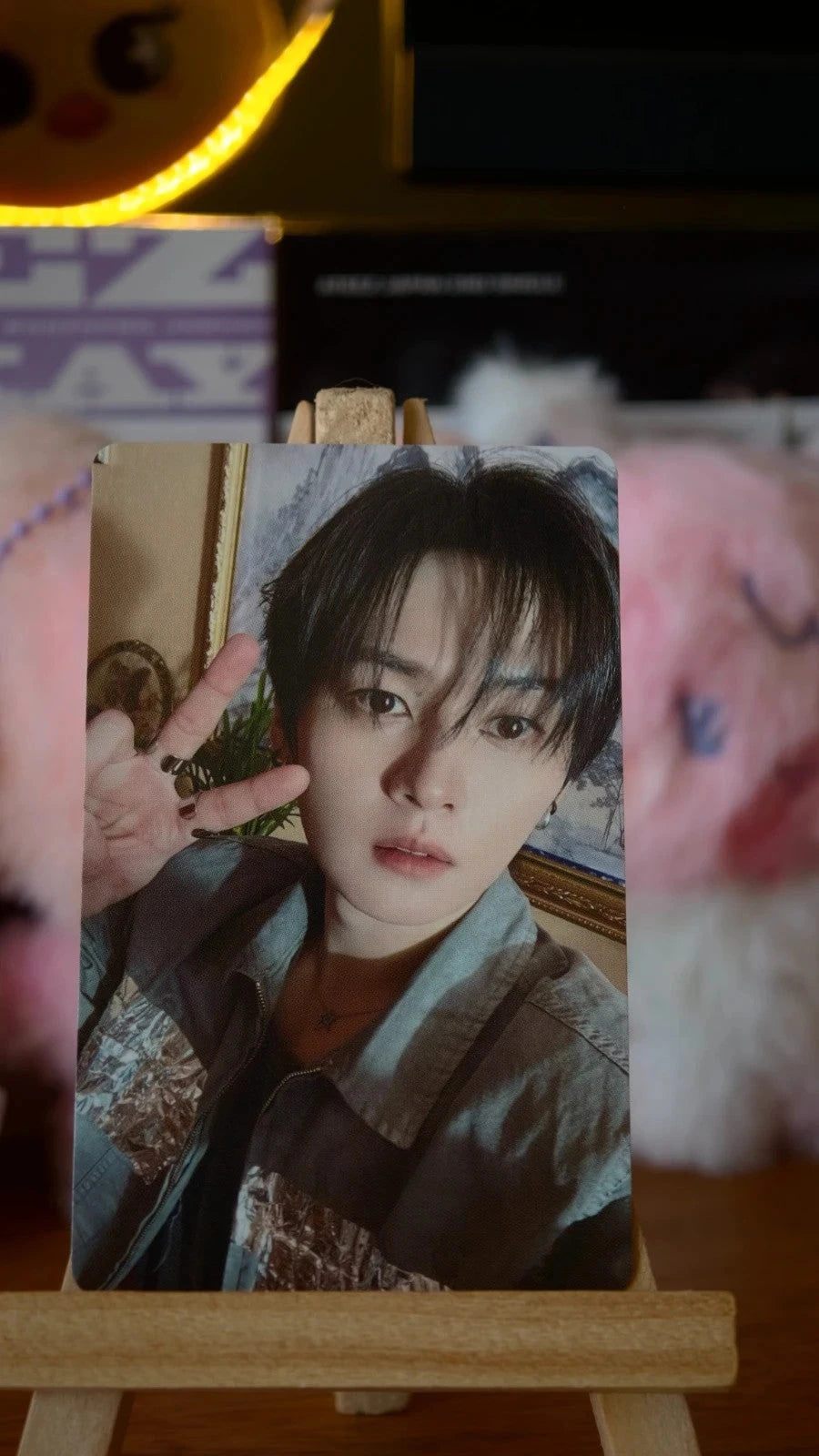 Stray Kids Lee Know THIS & THAT Photocard (HMV A POB), front of photocard