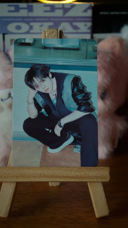 Stray Kids Lee Know THIS & THAT Photocard (FANS Album Ver. Set Card), front of photocard