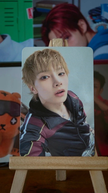 Stray Kids I.N THIS & THAT Photocard (FANS Album Ver.), front of photocard