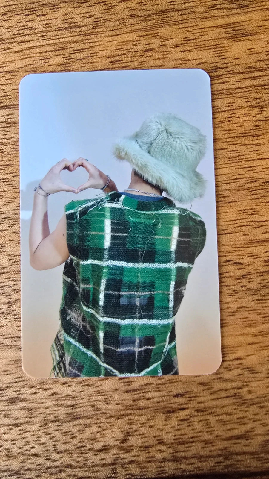 Stray Kids ATE Photocard Seungmin, second portrait side showing an overhead heart pose