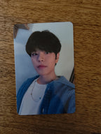 Stray Kids Seungmin Photocard replay, portrait wearing a blue overshirt