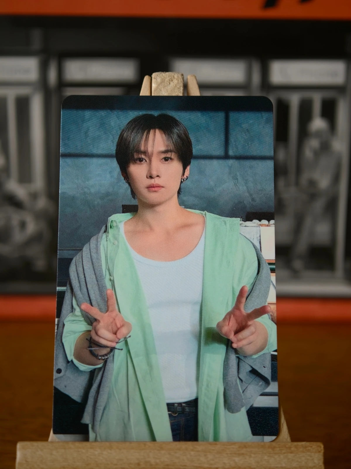 Stray Kids Lee Know THIS & THAT Photocard (HMV Lucky Draw X), front portrait