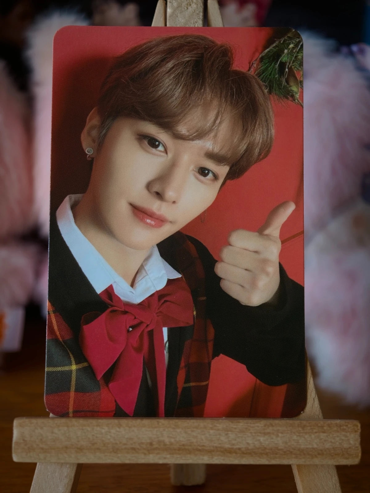 Stray Kids Lee Know Christmas EveL Photocard (Album Card, Red Back) — front
