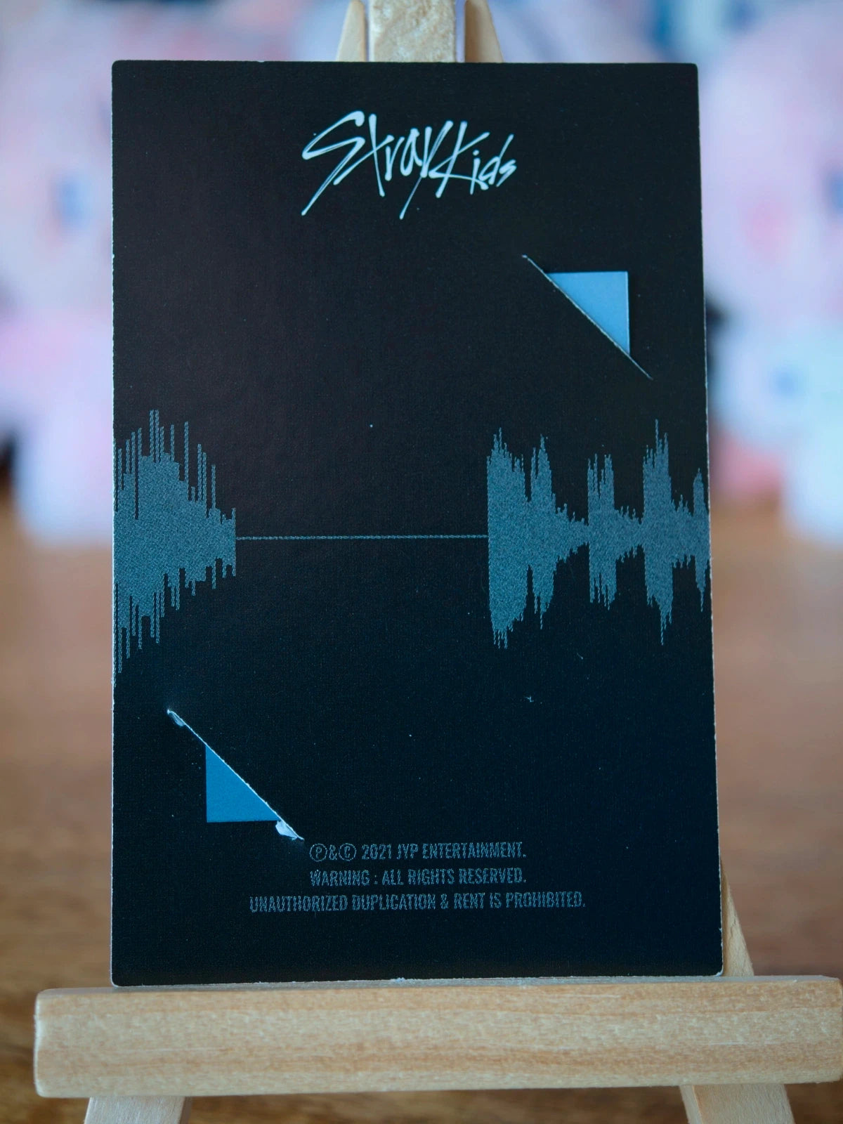 Stray Kids Han NOEASY Photocard (Frame POB) — reverse
