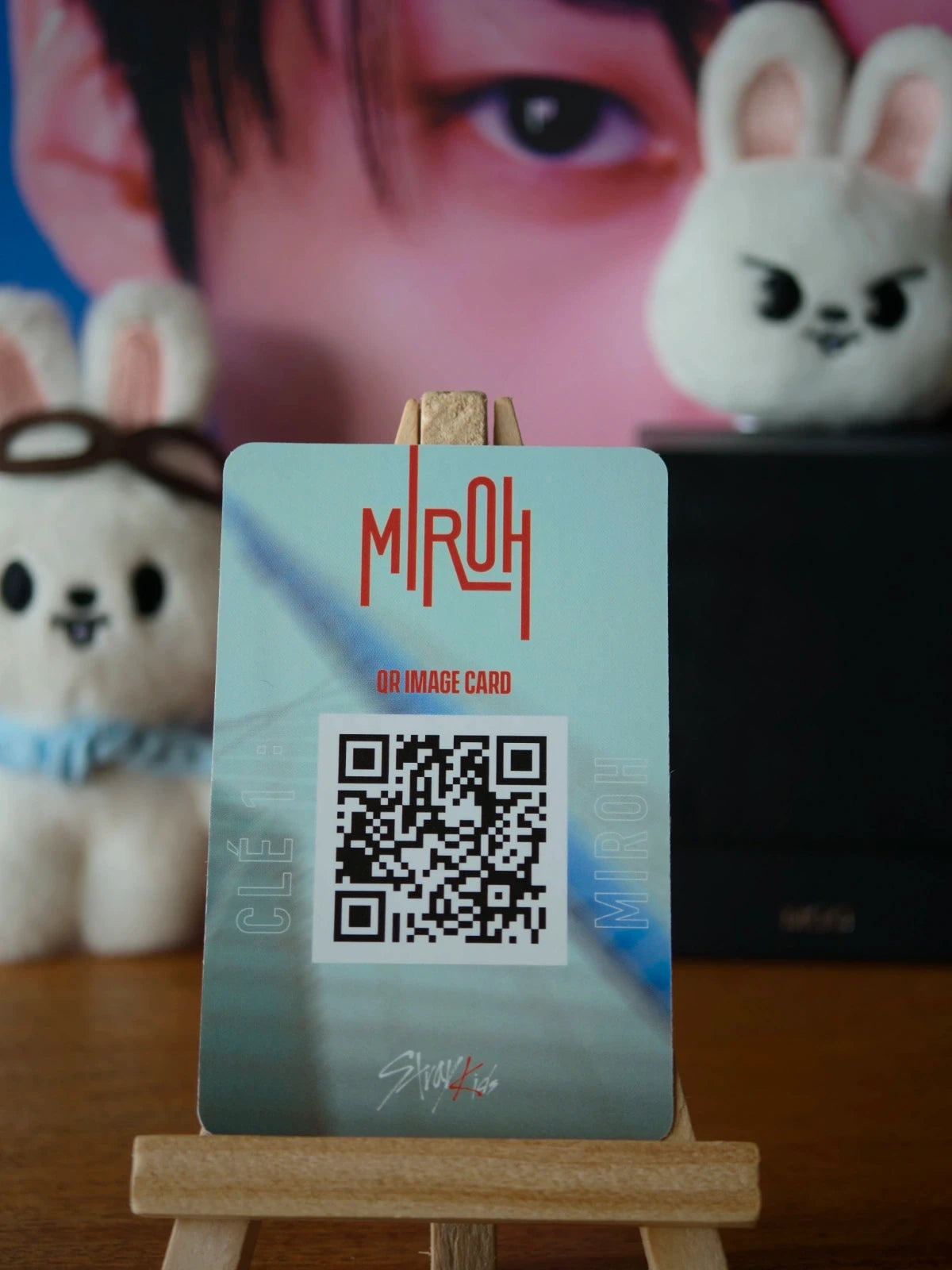 Stray Kids Lee Know Clé 1: MIROH Photocard — QR-code reverse