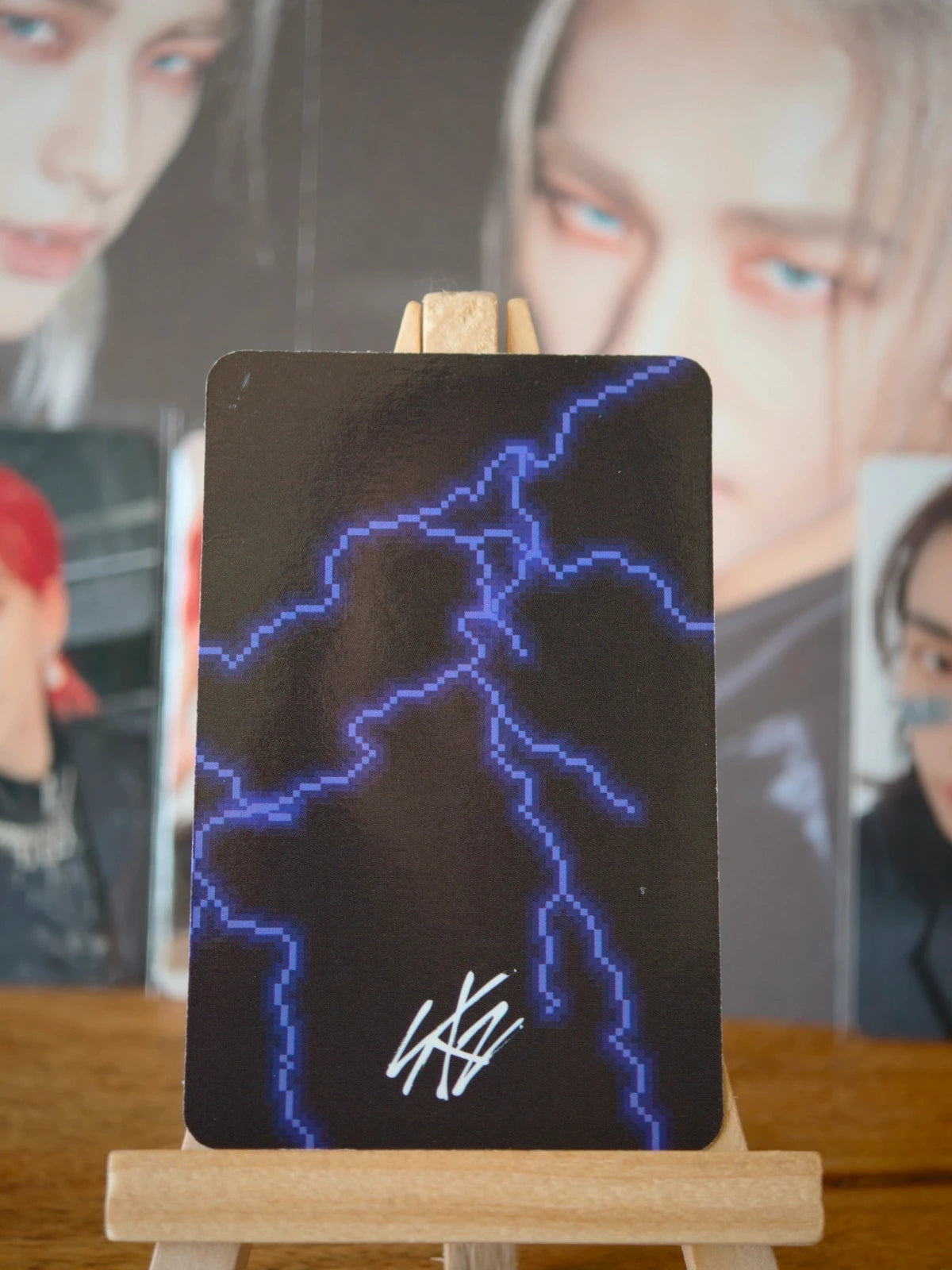 Stray Kids Hyunjin NOEASY Photocard (A Design) — reverse