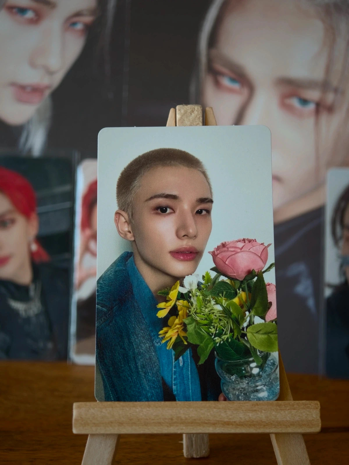 Stray Kids Hyunjin Hollow Photocard (Fanclub Double-sided, A Design) — first portrait side