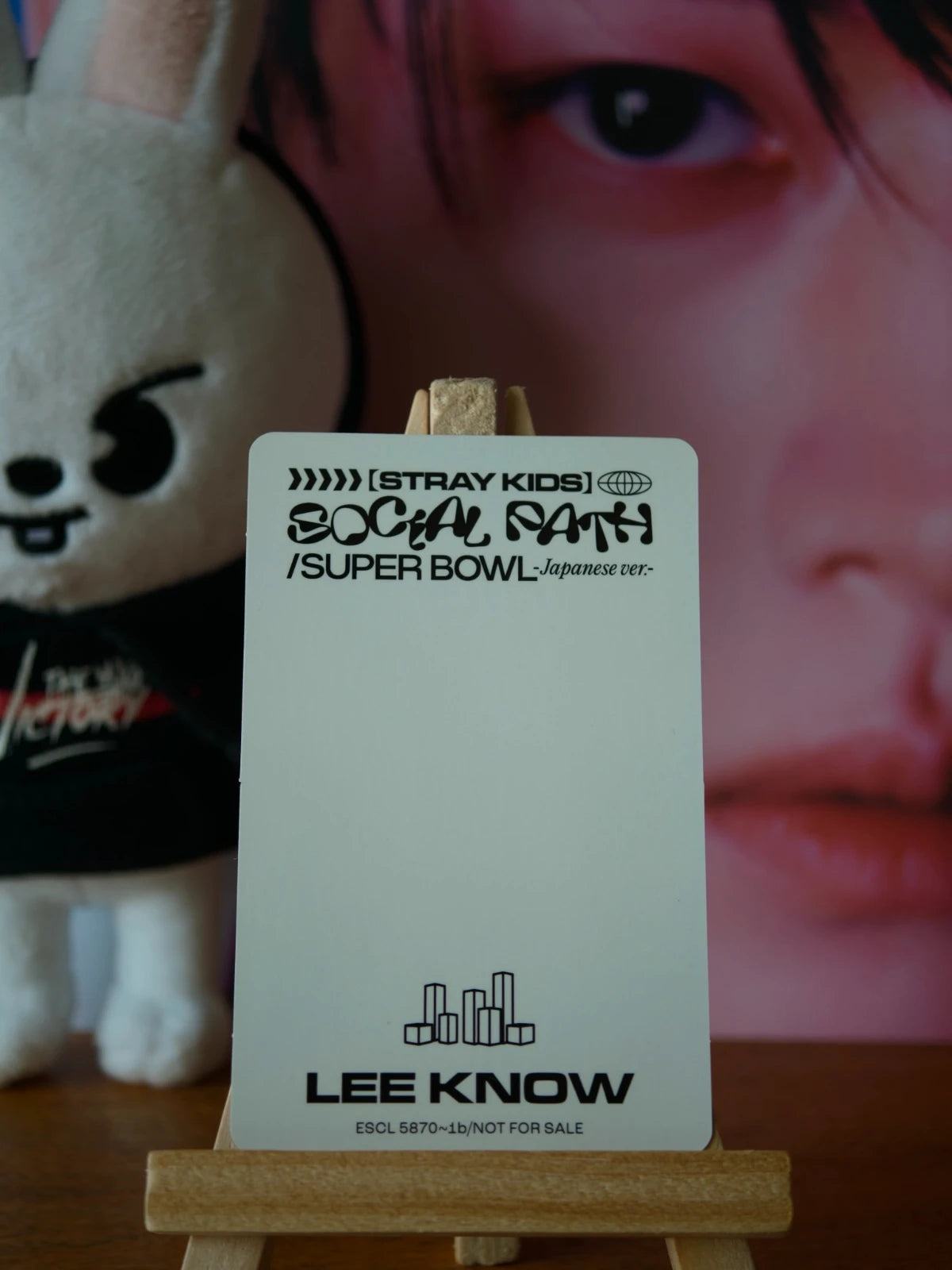 Stray Kids Lee Know Social Path / Super Bowl Photocard (Limited A, White Back) — reverse