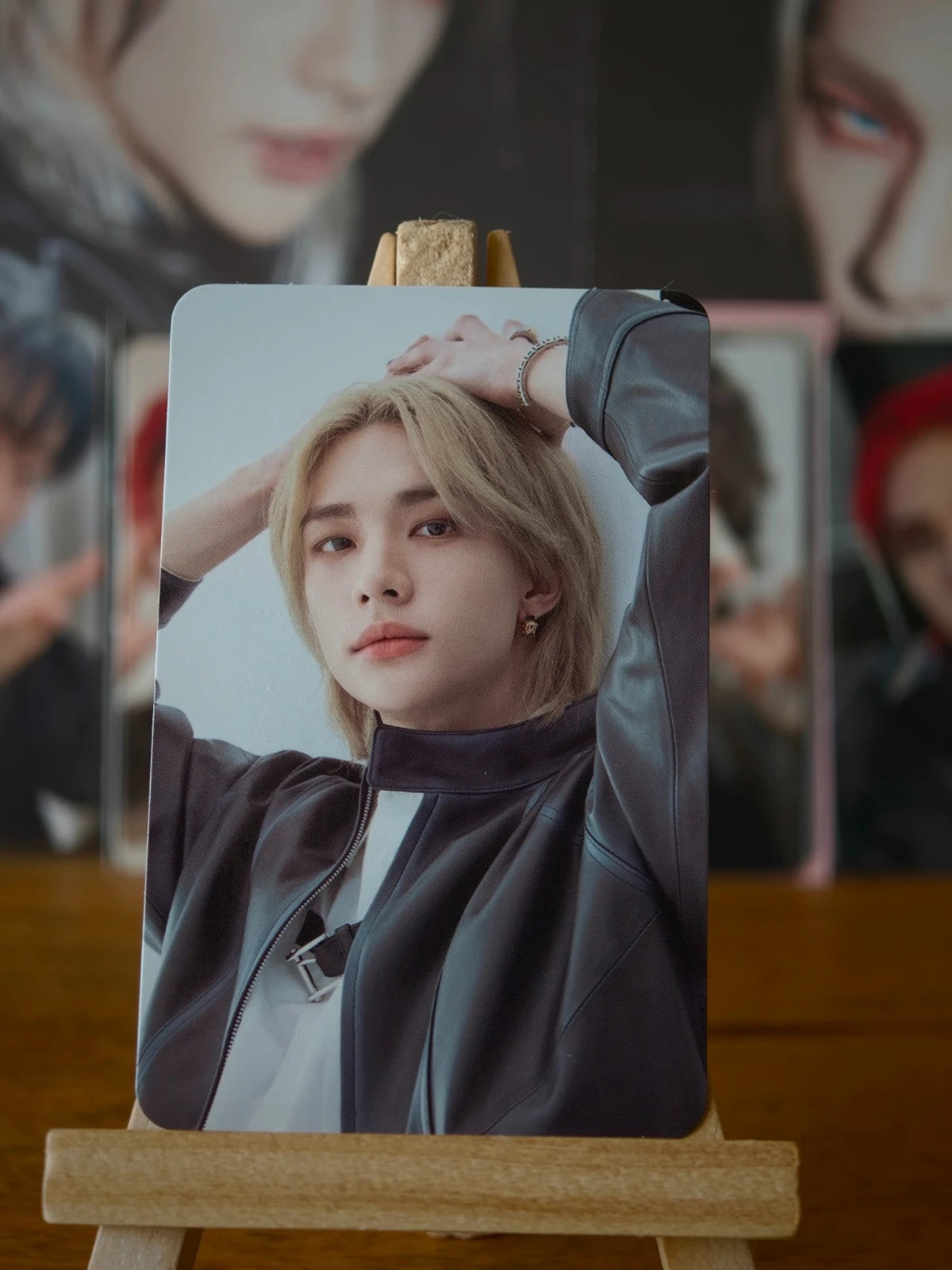 Stray Kids Hyunjin SLBS Photocard (Raised-arm - Light Compass Reverse) — front view