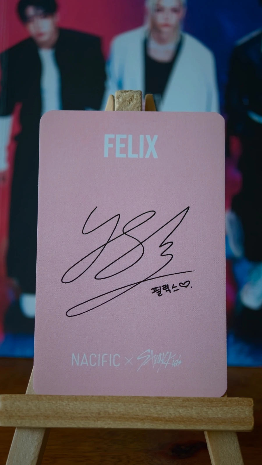 Stray Kids Felix NACIFIC Photocard (Round 4 Pink Lenticular), pink reverse with Felix name and printed signature
