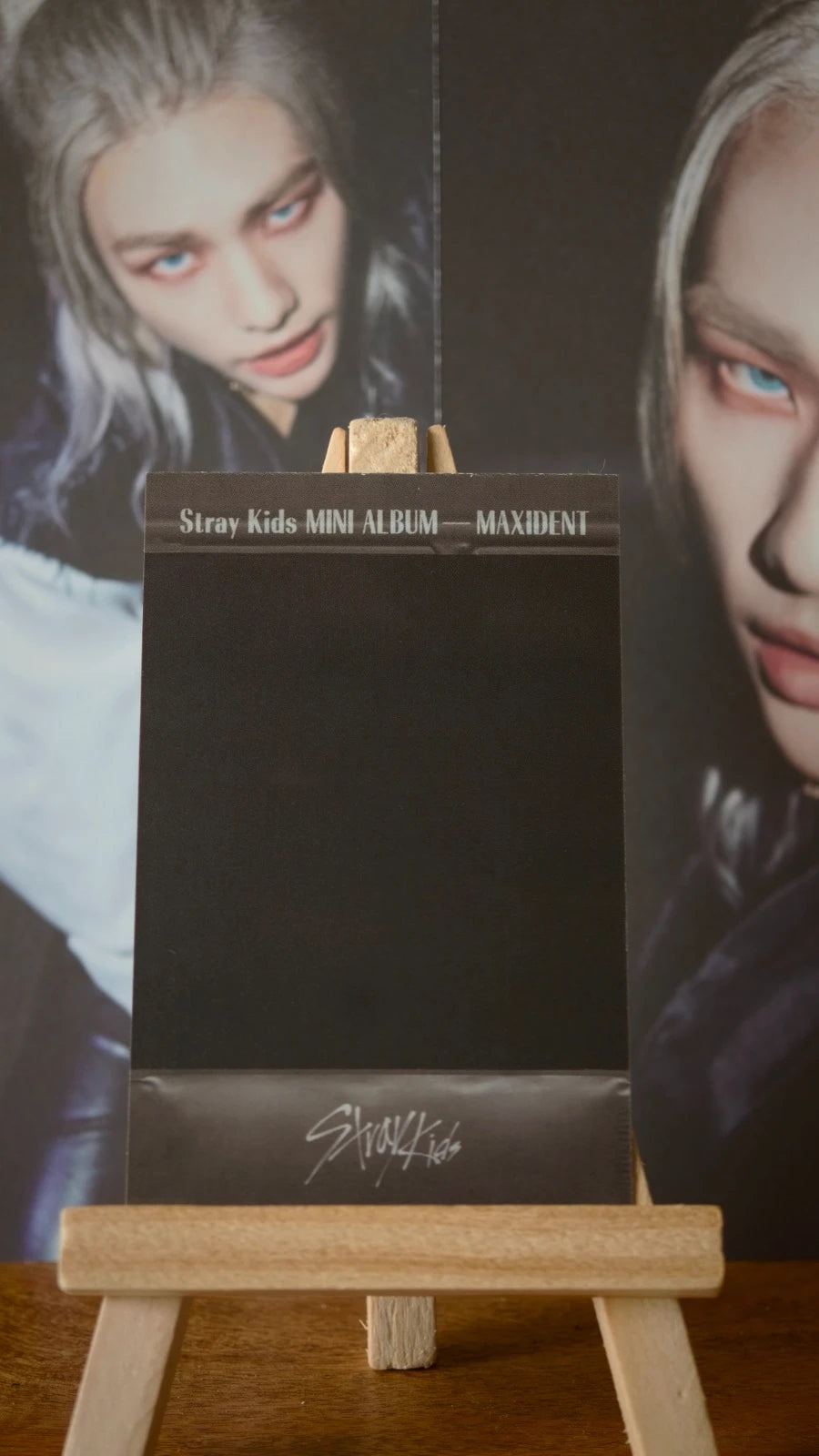 Stray Kids Hyunjin MAXIDENT Photocard (Album Polaroid-style) — reverse