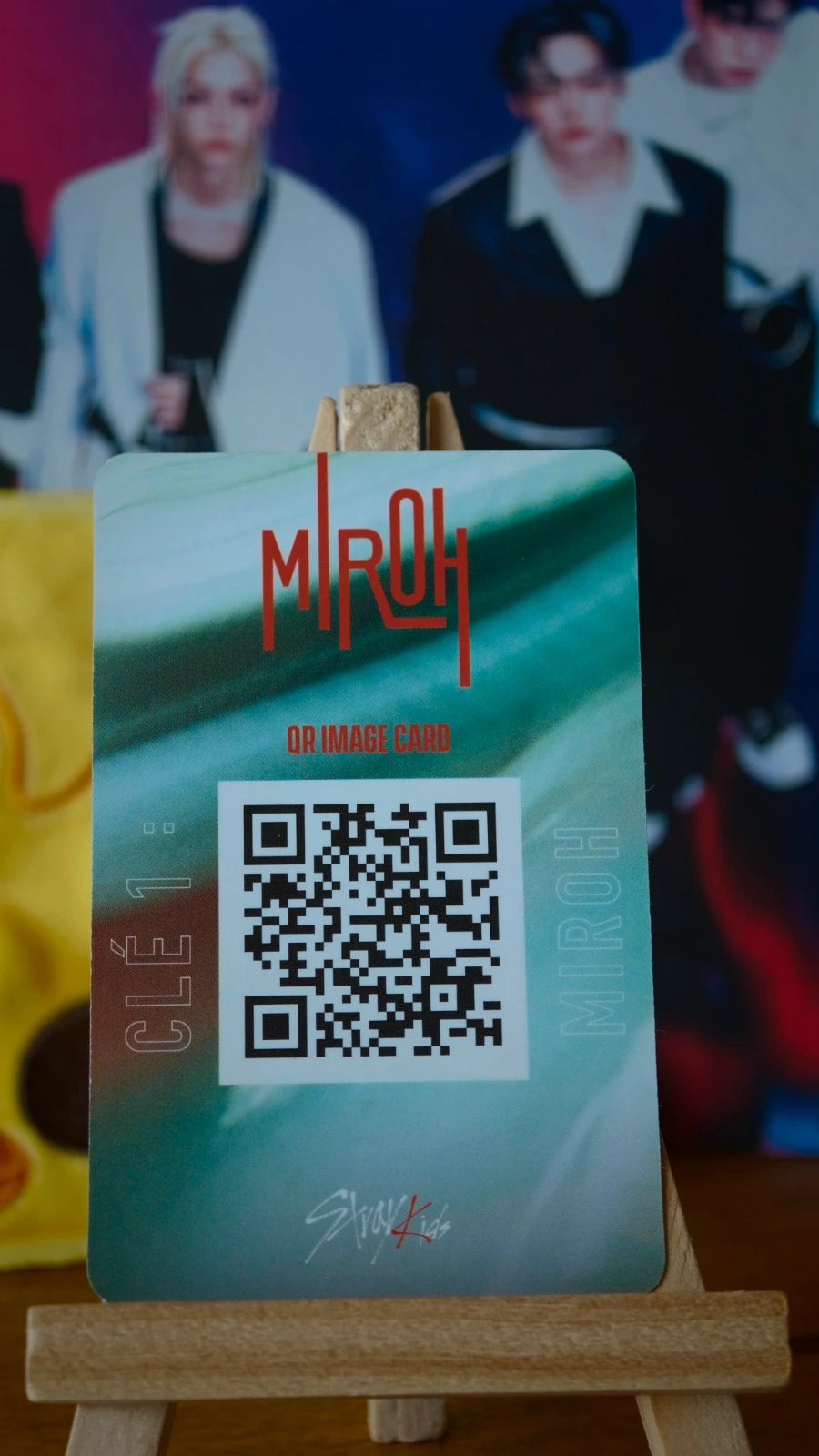 Stray Kids Felix Clé 1: MIROH Photocard (Clé 1: MIROH Text Design) — QR-code reverse