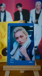 Stray Kids Felix Photocard (Blue Frame and Towel Portrait) — front portrait view