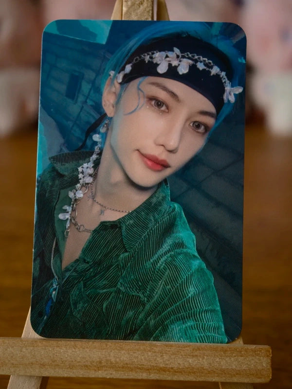 Stray Kids Felix ROCK-STAR Photocard (POB, Black Hat Design), front of photocard