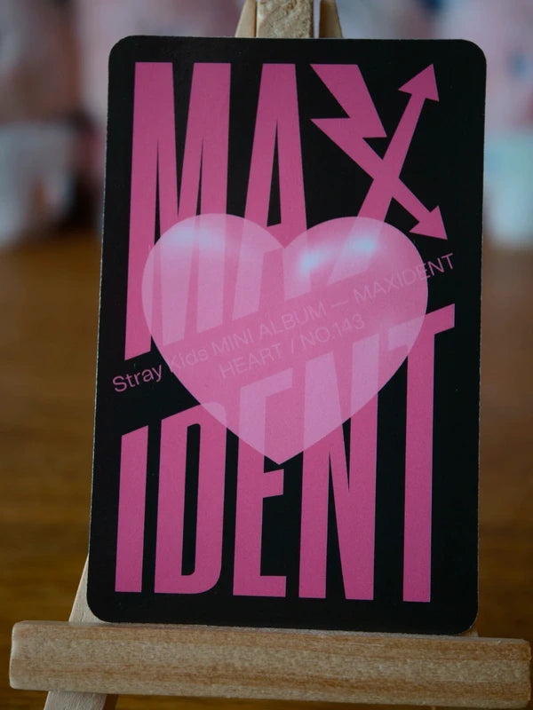 Stray Kids Felix MAXIDENT Photocard (HEART Design), reverse of photocard