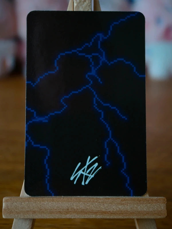 Stray Kids Felix NOEASY Photocard (A Design), reverse of photocard