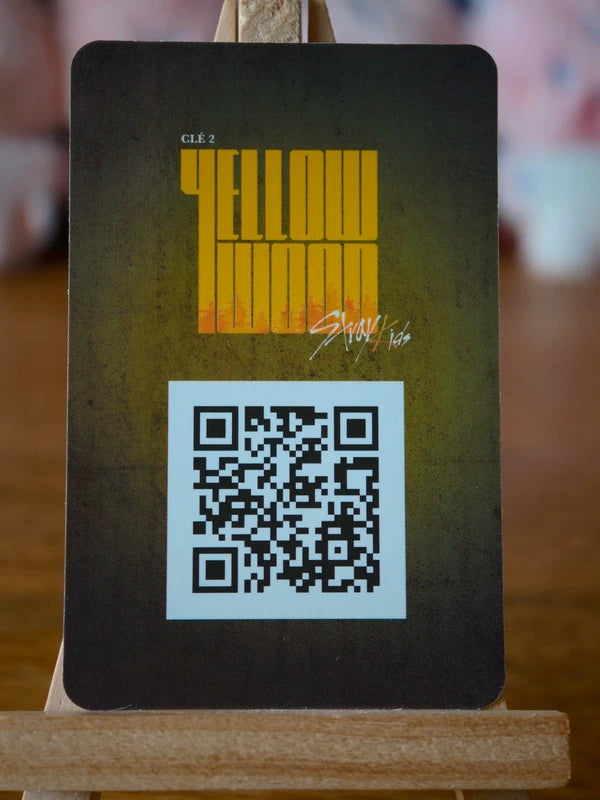 Stray Kids Felix Clé 2: YELLOW WOOD Photocard, reverse of photocard