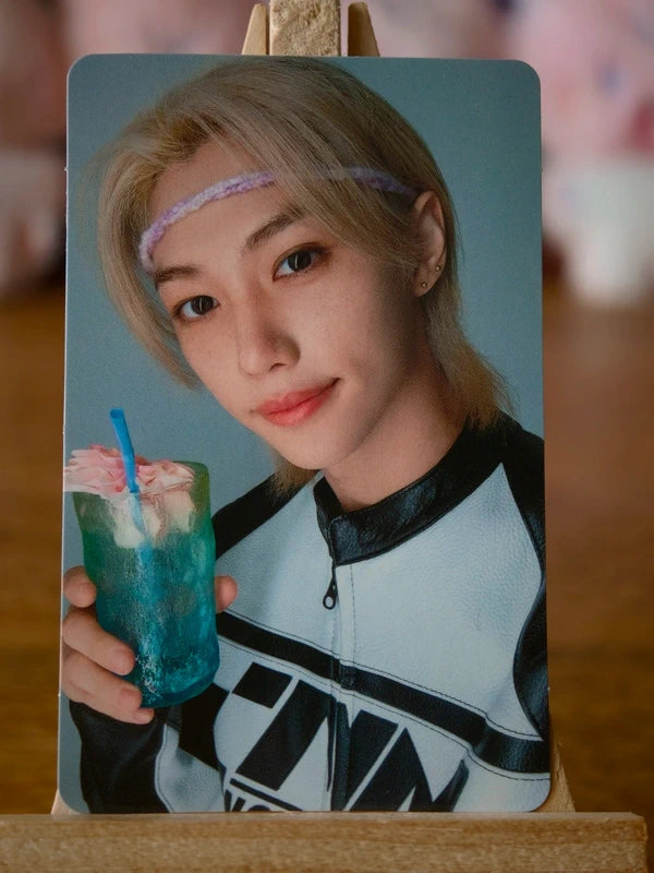 Stray Kids Felix Social Path / Super Bowl Photocard (Fanclub Double-sided, A Design), front of photocard
