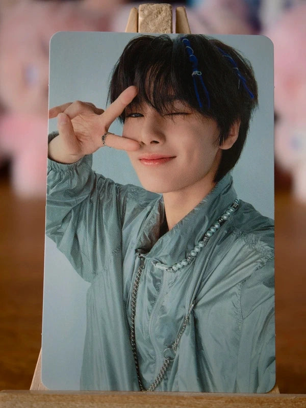 Stray Kids I.N Social Path / Super Bowl Photocard (Limited A, White Back) - front