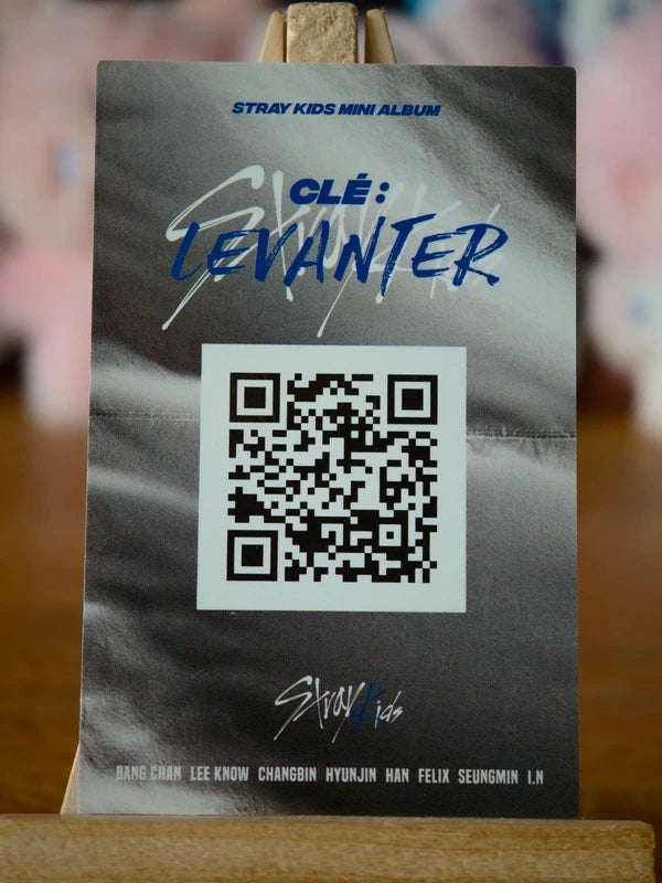 Stray Kids I.N Clé: LEVANTER Photocard (Silver Design) - reverse