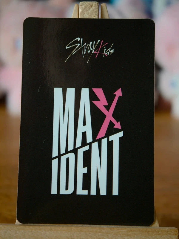Stray Kids I.N MAXIDENT Photocard (Apple Music POB) - reverse