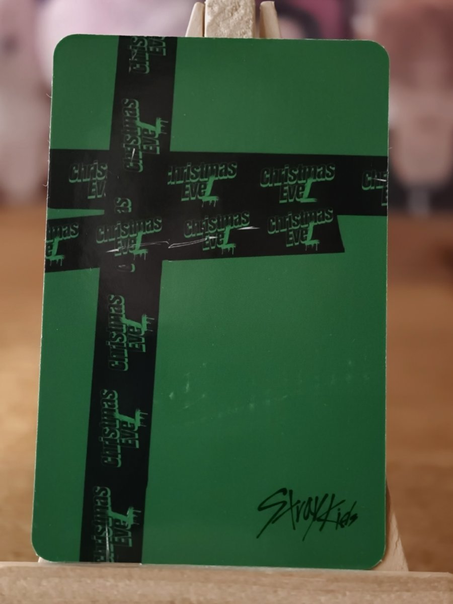 Stray Kids Bang Chan – Christmas EveL Album Photocard (Blue-Lit Selfie) — reverse