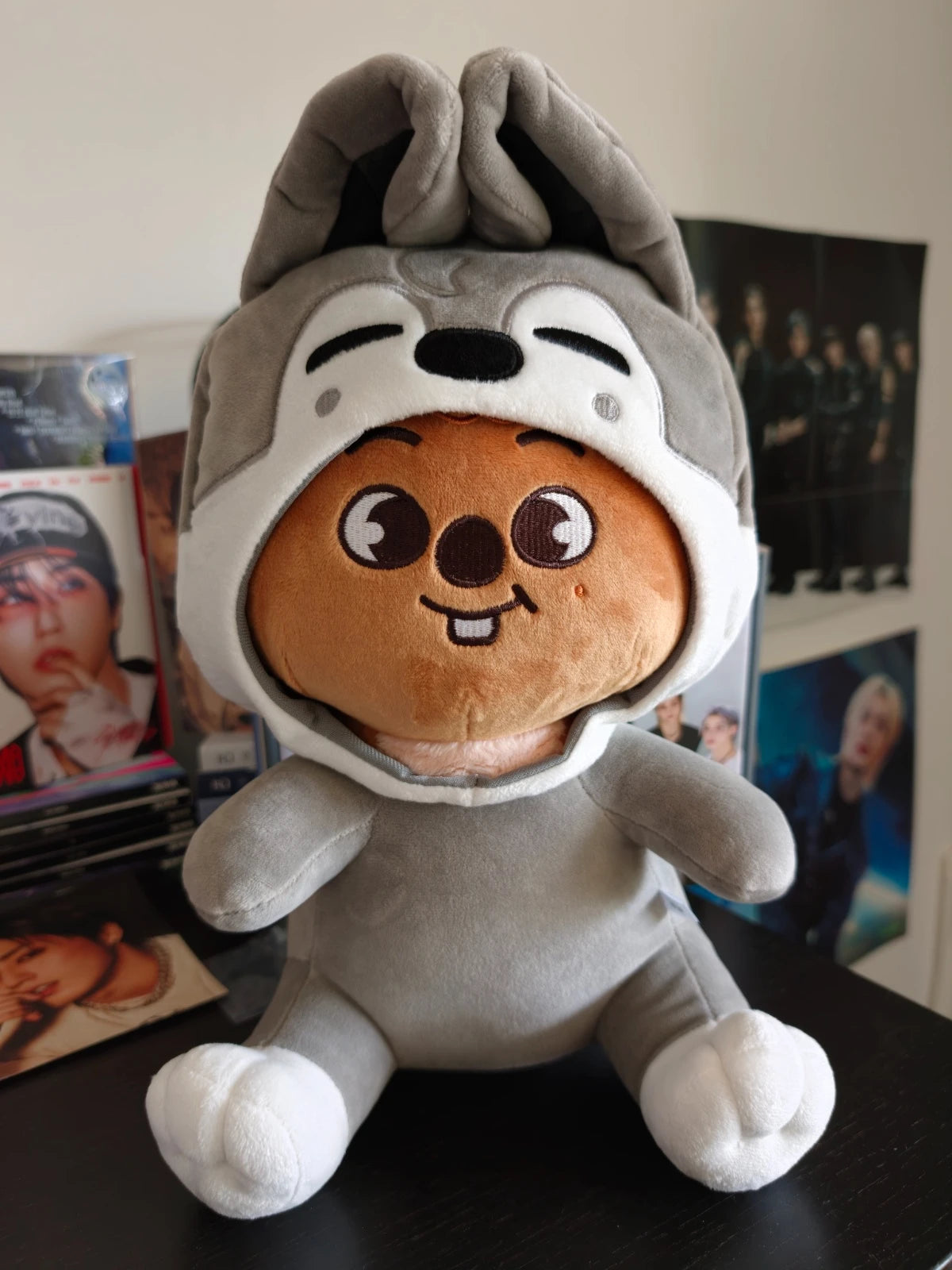 Stray Kids SKZOO HAN QUOKKA Plush (TOY WORLD, Wolf Chan Suit) — front view