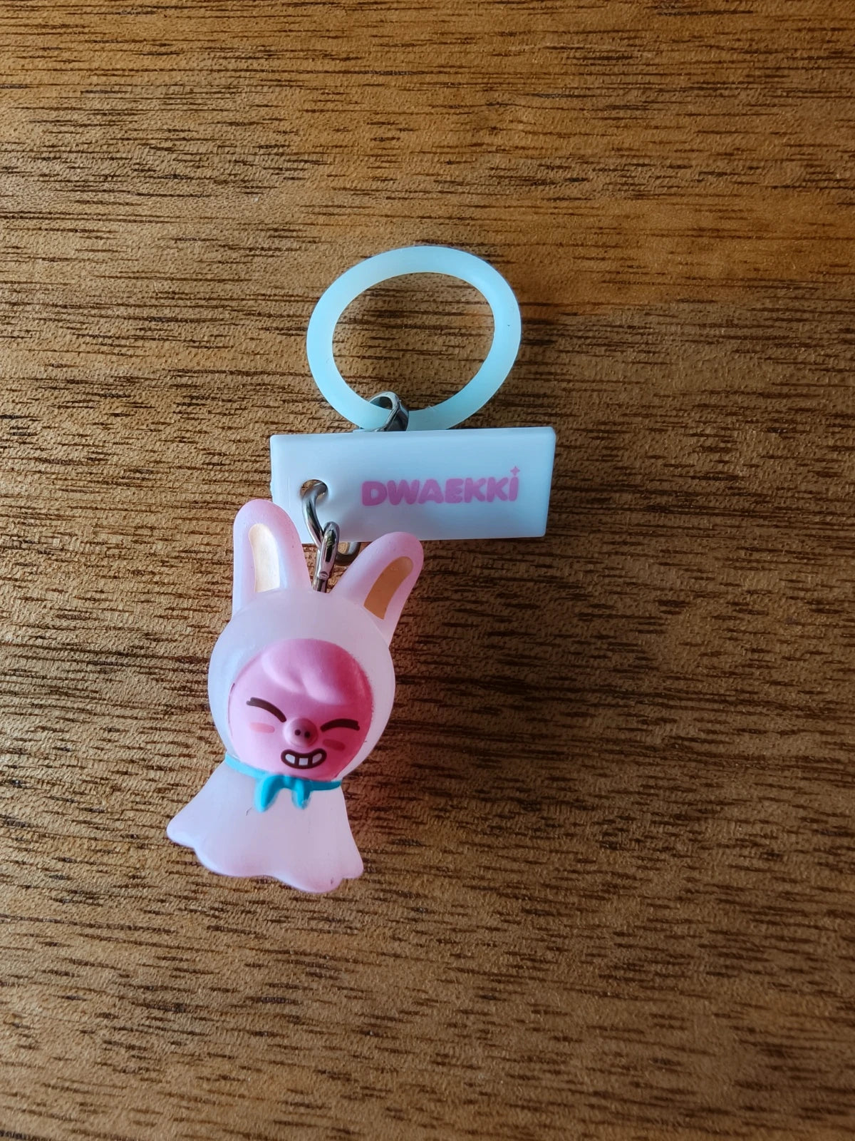 Stray Kids SKZOO DWAEKKI Figure Keyring — front view