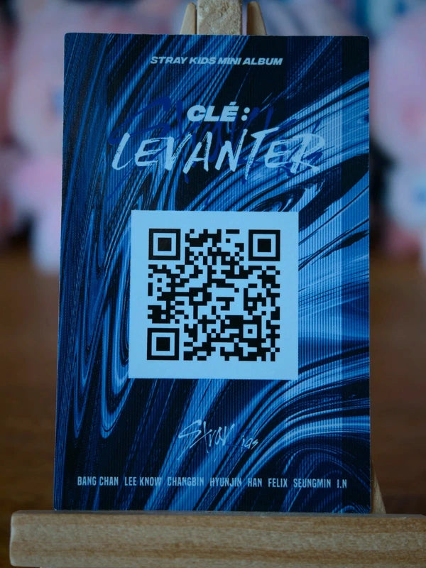 Stray Kids Han Clé: LEVANTER Photocard (Behind Design) — QR-code reverse