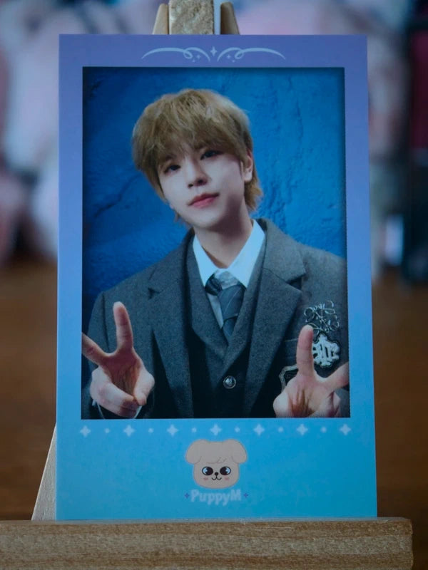 Stray Kids Seungmin SKZ'S MAGIC SCHOOL Polaroid-style Photocard (Café Benefit) — front