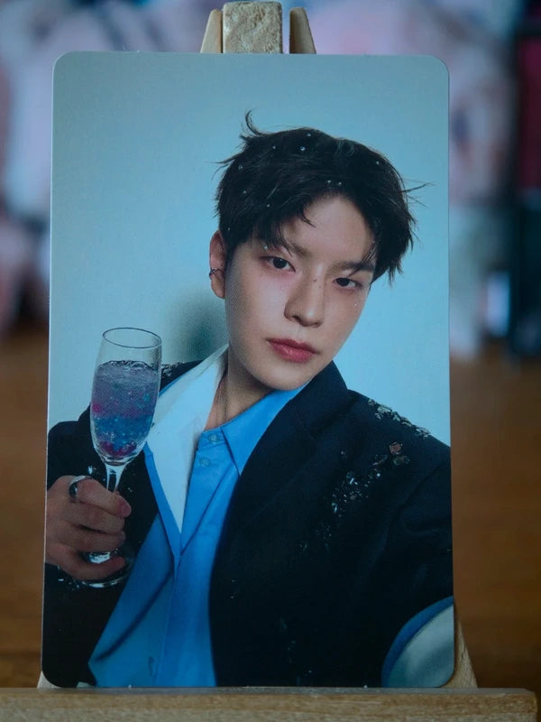 Stray Kids Seungmin Hollow Photocard (Limited B) — front