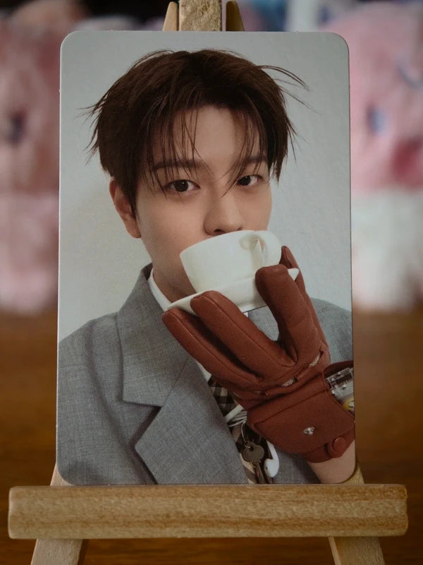 Stray Kids Seungmin THIS & THAT Photocard (& Ver. Double-sided), front of photocard