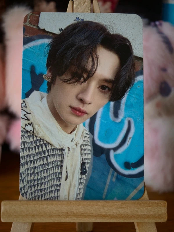 Stray Kids Lee Know 5-STAR Photocard (Apple Music POB) — front